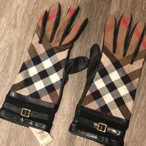 Burberry gloves